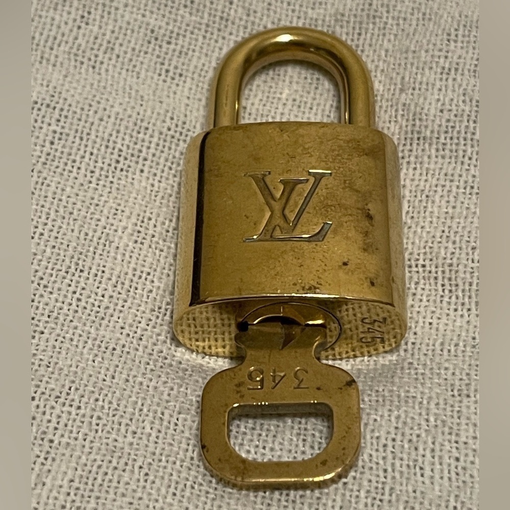Louis Vuitton Lock and Key 345